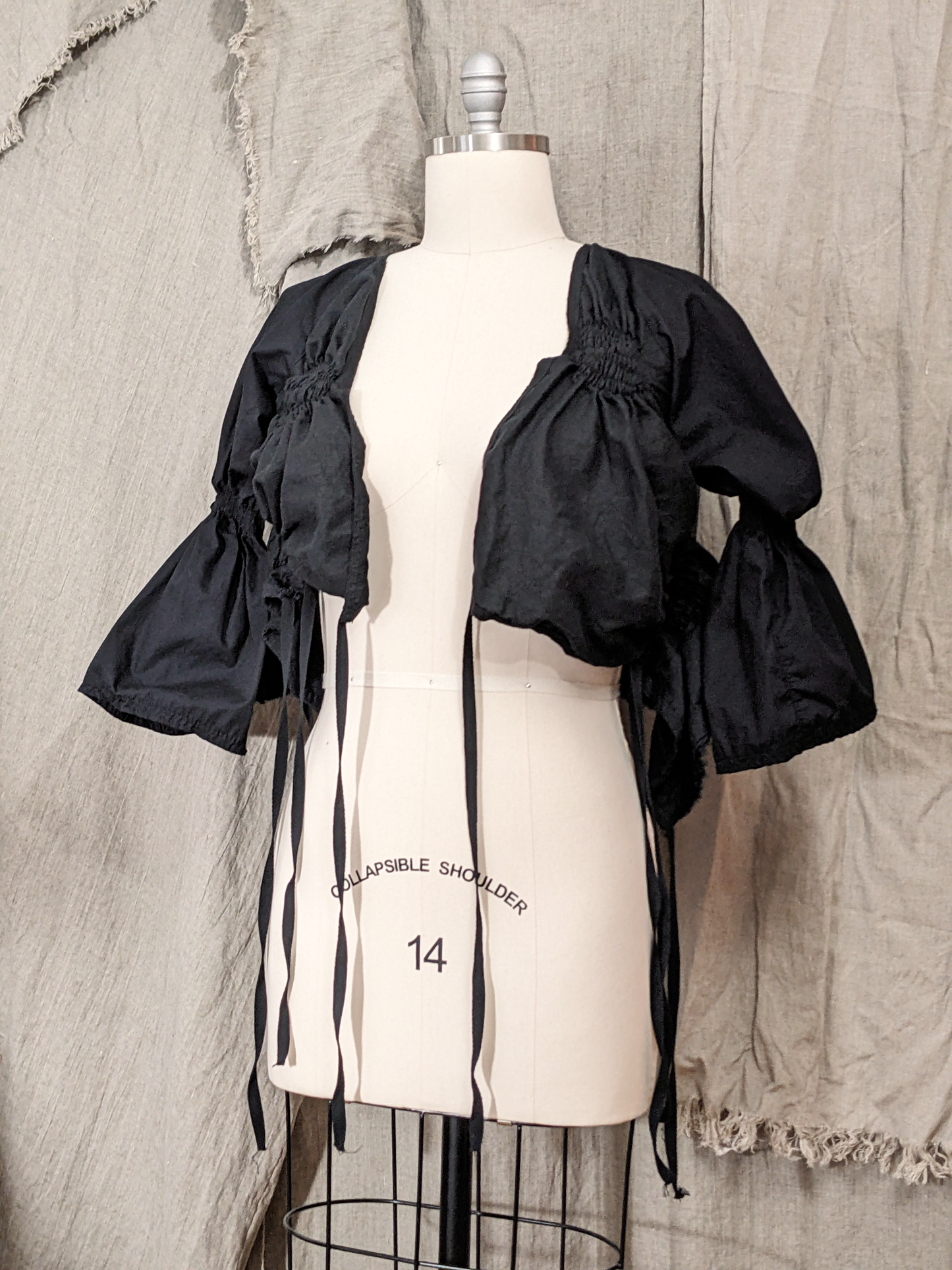 secret lentil wingofthebat cropped wrap jacket (Black)