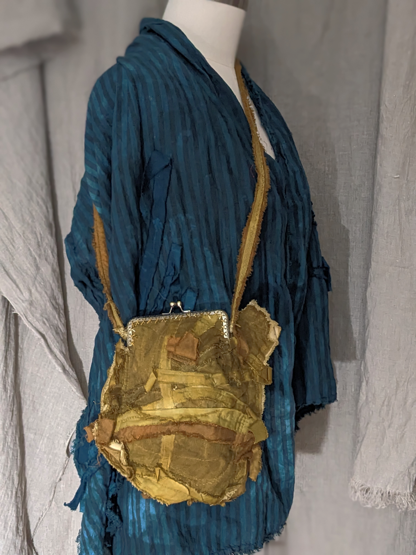 Secret Lentil Mossminder Pouch, rustic brass