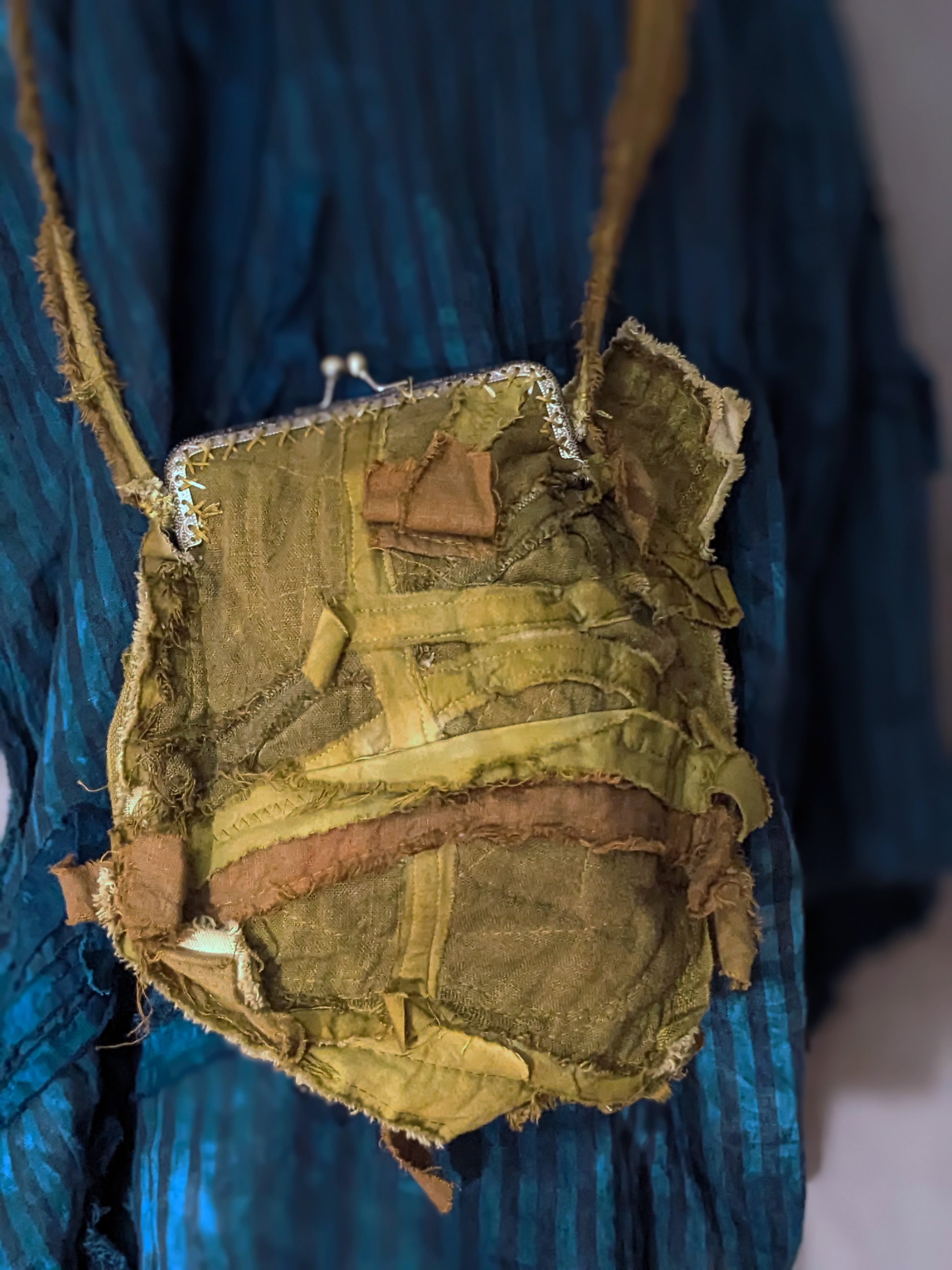 Secret Lentil Mossminder Pouch, rustic brass