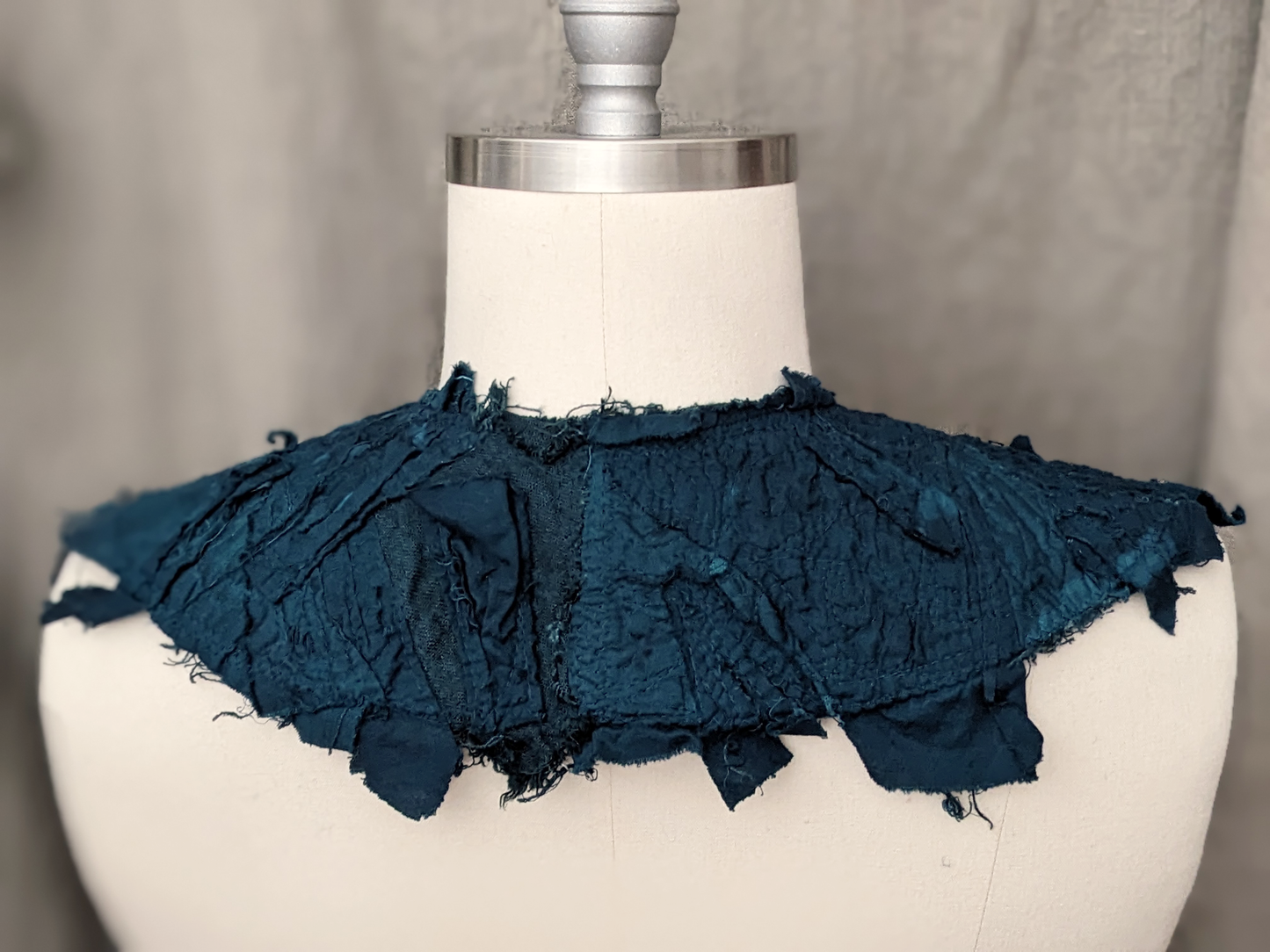 secret lentil artifacted collar (detachable / attachable) in deep teal