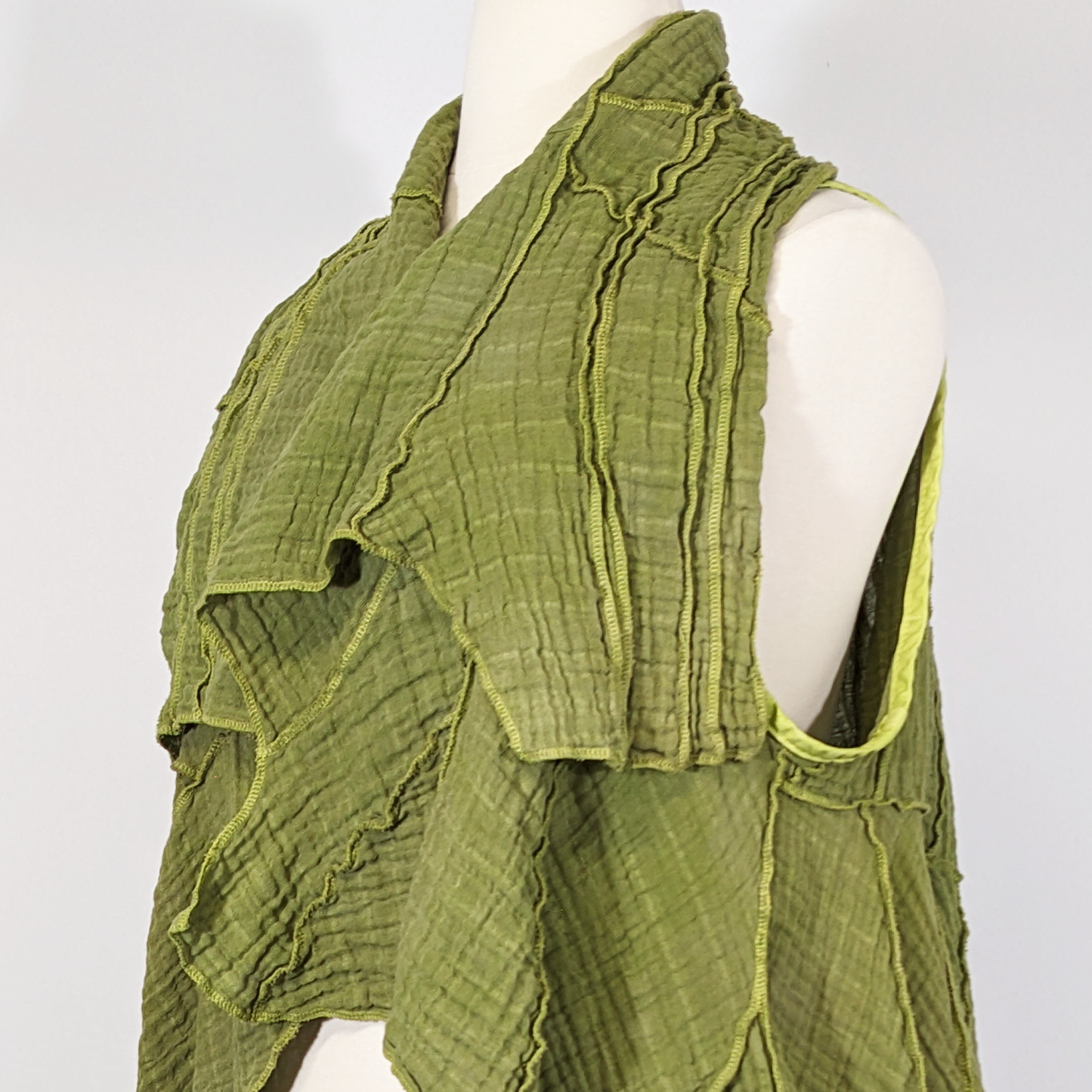 Perfect Avocado: deluxe double-gauze vest