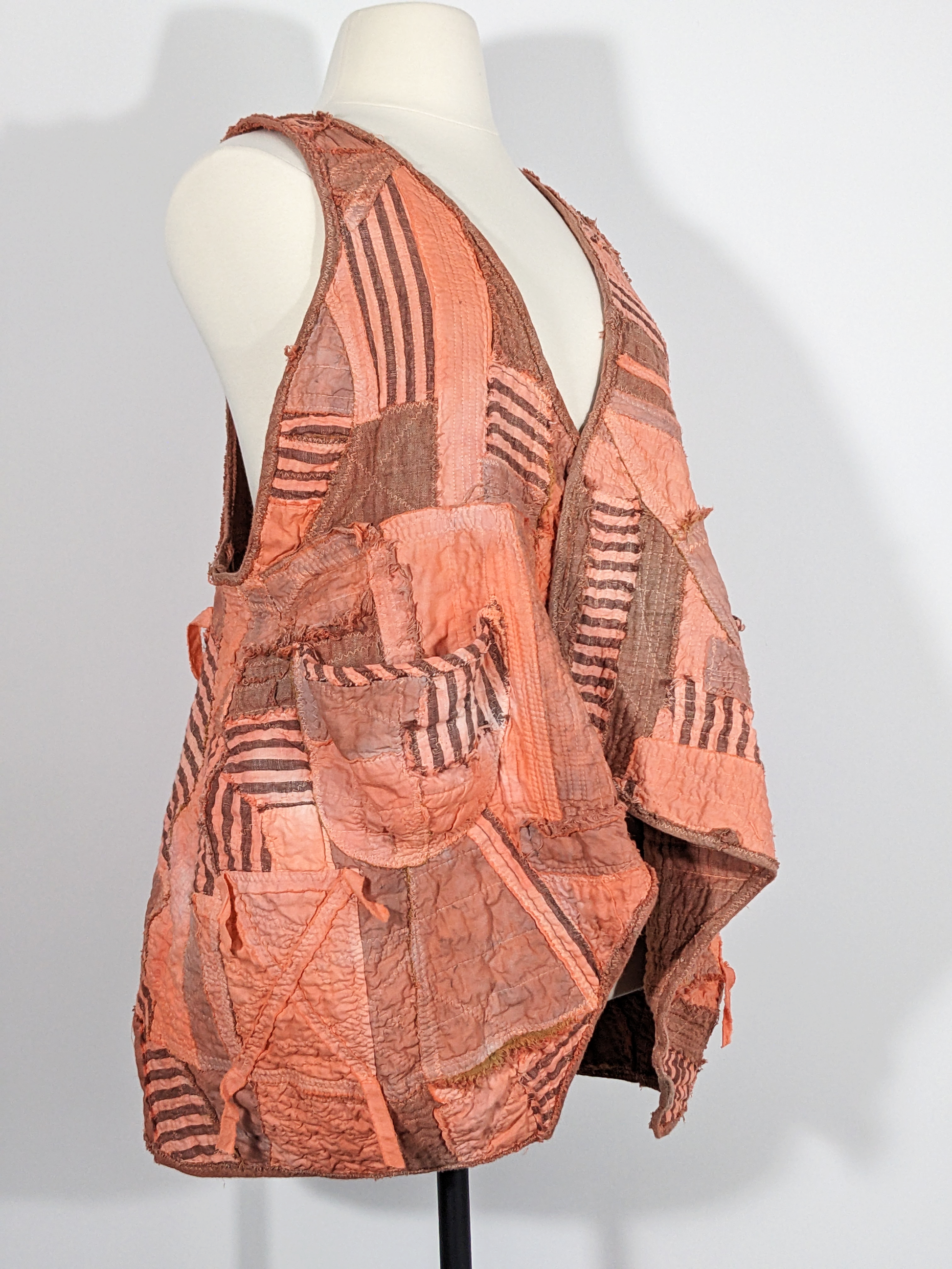 Secret Lentil Past-Perfect artifacted pod vest