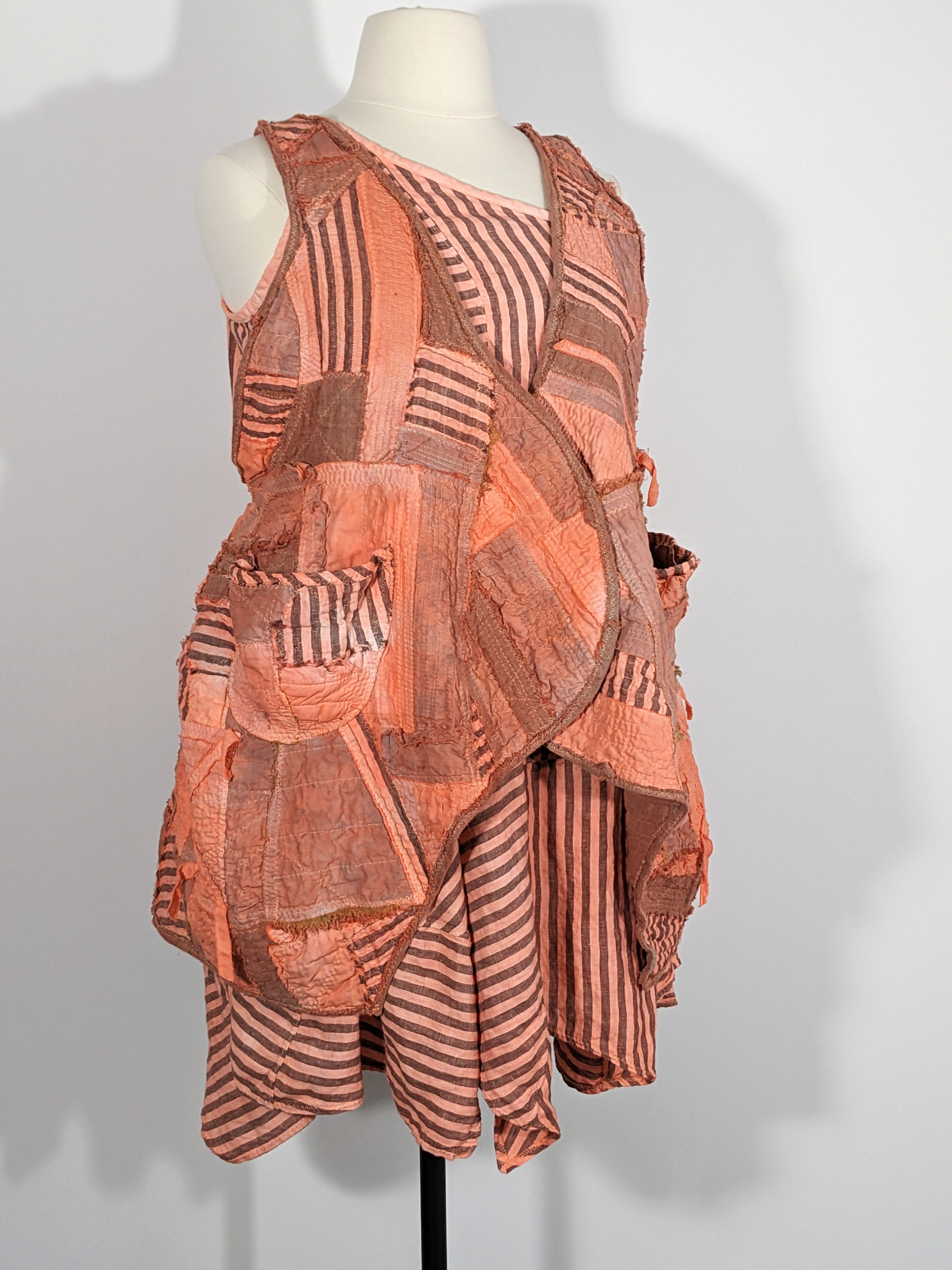 Secret Lentil Past-Perfect artifacted pod vest