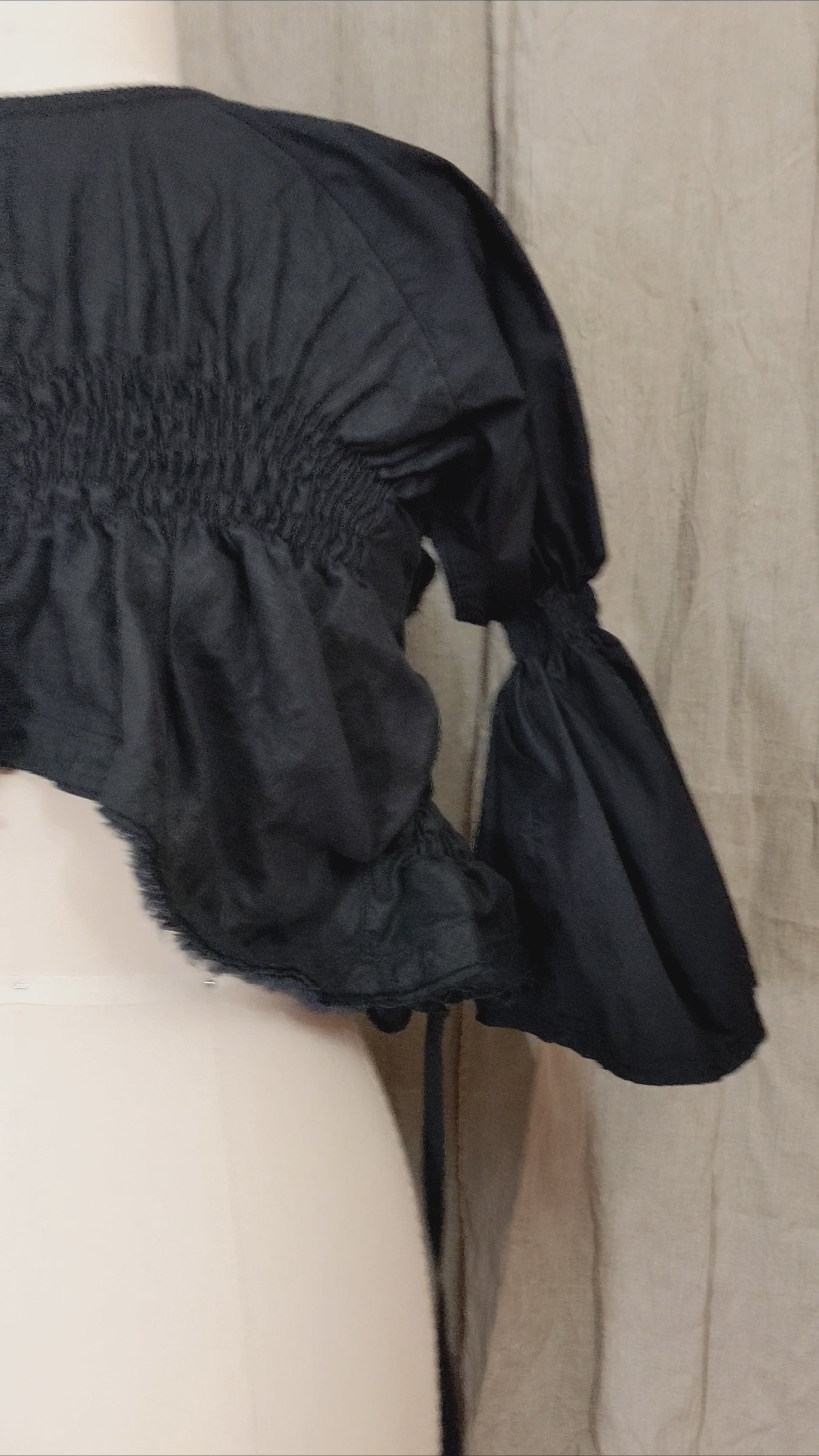 secret lentil wingofthebat cropped wrap jacket (Black)