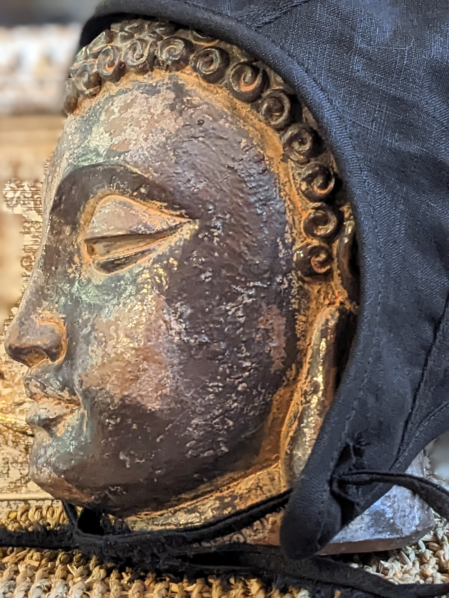 black linen gothbonnet