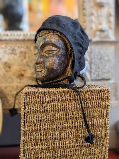 black linen gothbonnet