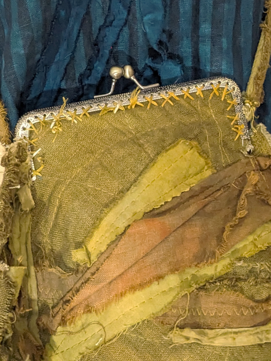 Secret Lentil Mossminder Pouch, rustic brass, detail