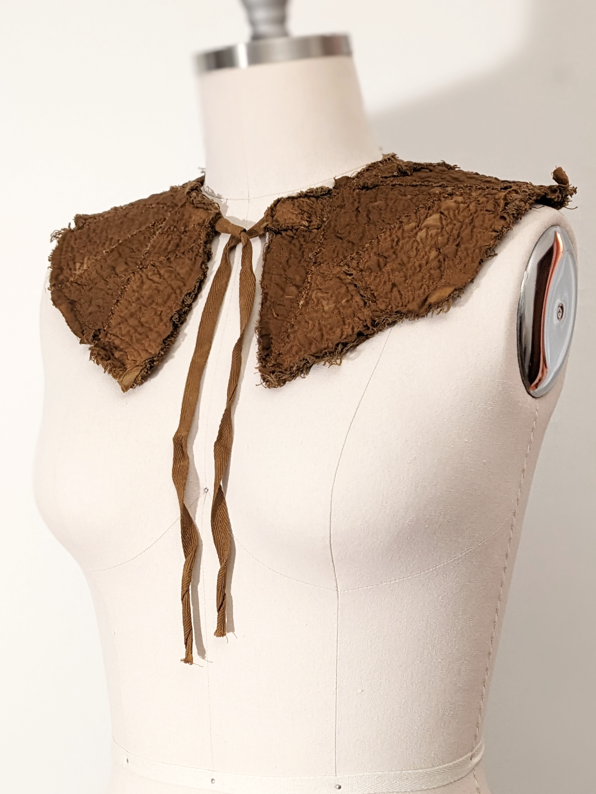 secret lentil artifacted industrial rust linen collar (detachable / attachable)