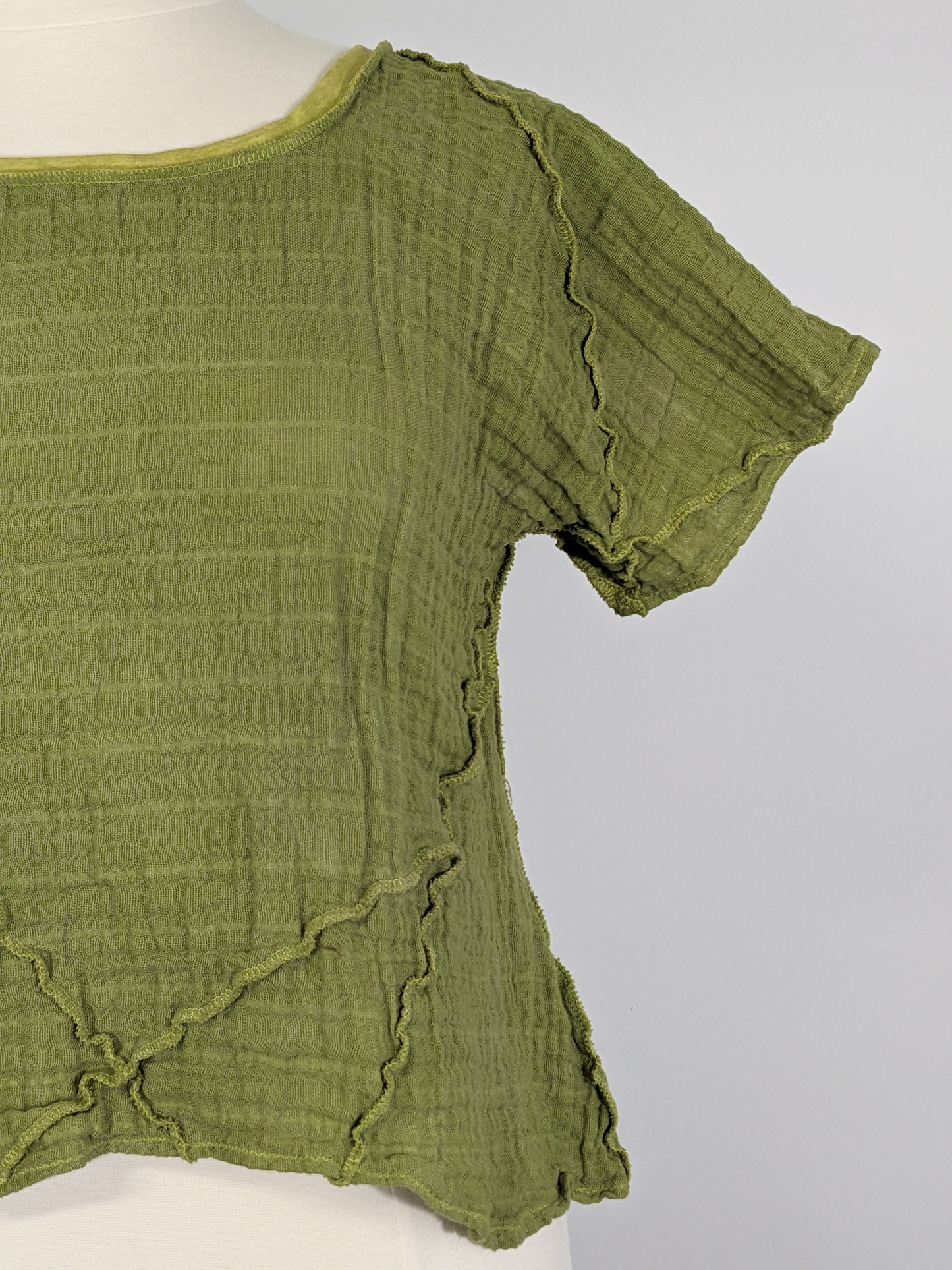 Perfect Avocado: double-gauze shirt